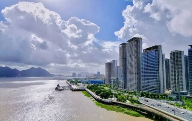 蓝天、白云、彩虹…温州市区上空现“水晶天”奇观！但接下来的天气一言难尽…