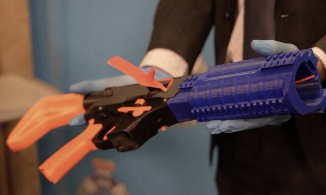 ↑澳大利亚男子用3D打印机打造枪支受指控