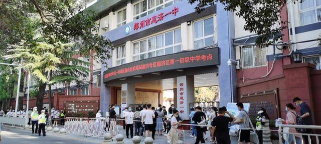 河南省考笔试近20万人弃考 平均考录比49:1