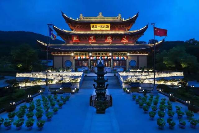 湖州法华寺夜景图源：湖州法华寺微信公众号