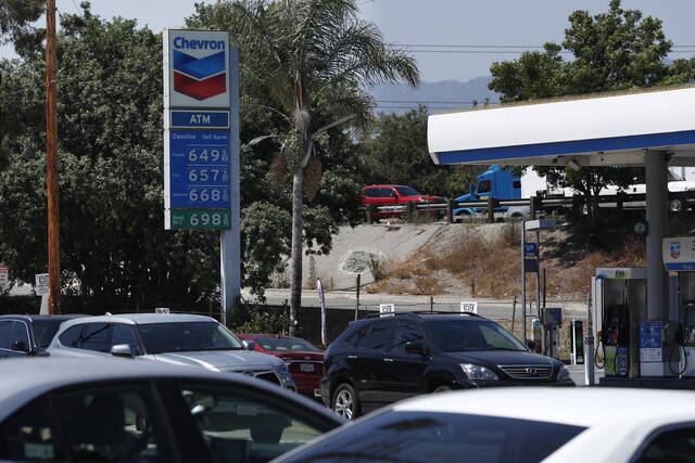 ↑近期，美国油价屡创新高。6月6日，美国洛杉矶汽油价格为6.49美元/加仑
