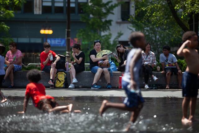 极端天气超40℃越来越常见，全球“烤验”还要持续四十年