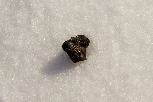 俄罗斯车里雅宾斯克陨石灰尘中发现不寻常的微晶体