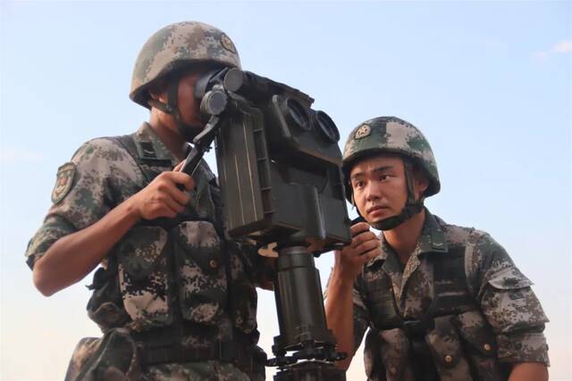 火药味十足！直击防空兵跨昼夜实弹射击考核