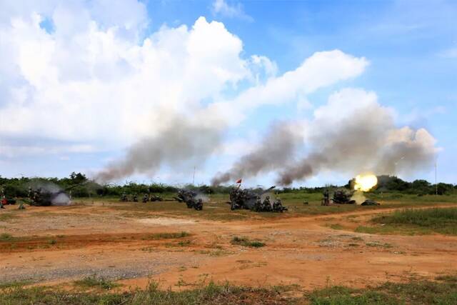 火药味十足！直击防空兵跨昼夜实弹射击考核