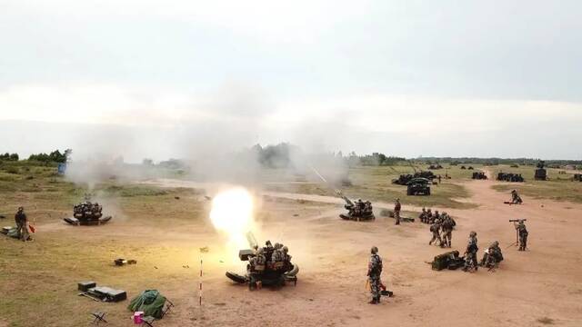 火药味十足！直击防空兵跨昼夜实弹射击考核