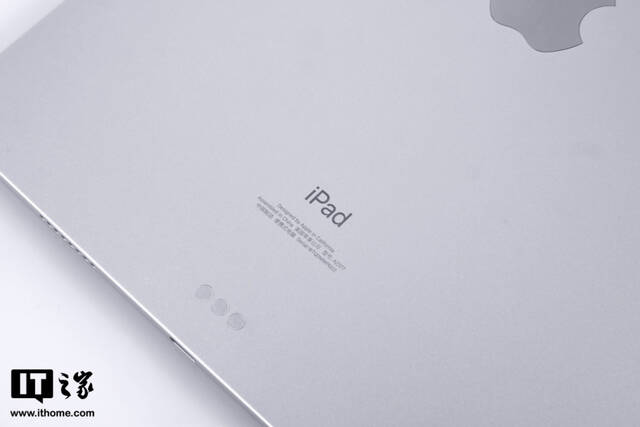 曝苹果iPad Pro 2022款将配备两个“四针”Smart Connector接口，内置M2芯片