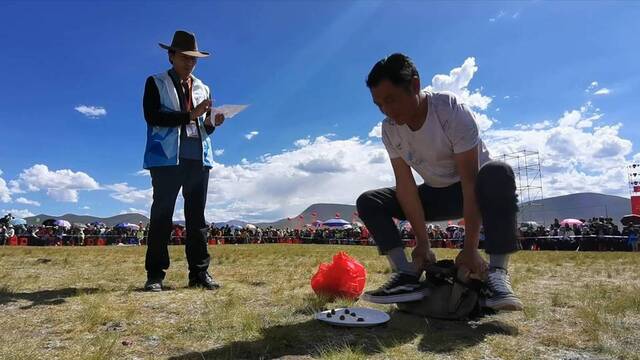 新华全媒+丨平均海拔4500米以上，高原藏族群众这样开展健身活动