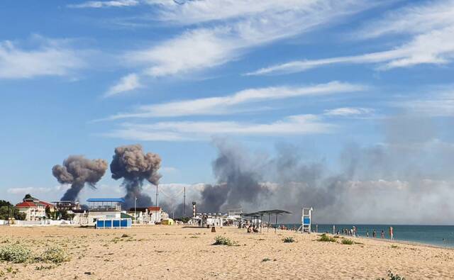 克里米亚一处俄罗斯空军基地发生爆炸。（塔斯社截图）