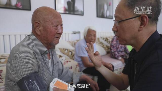 医生石明海：只要多活一天 就要多看一天病人