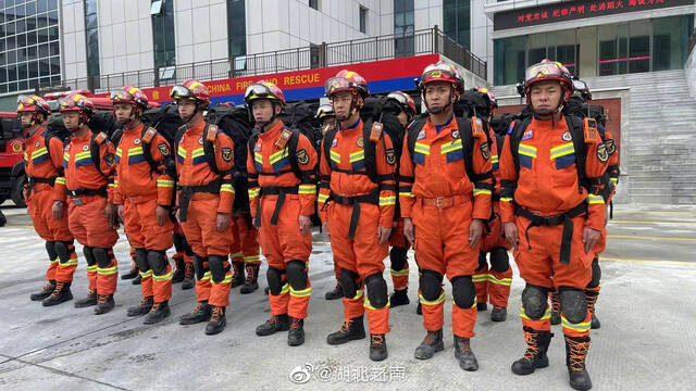 四川省消防救援总队已赶往泸定震中