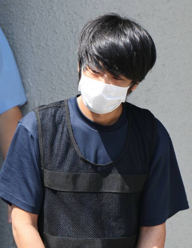 日媒：枪杀安倍嫌犯在拘留所中收到超百万日元现金和衣物食品