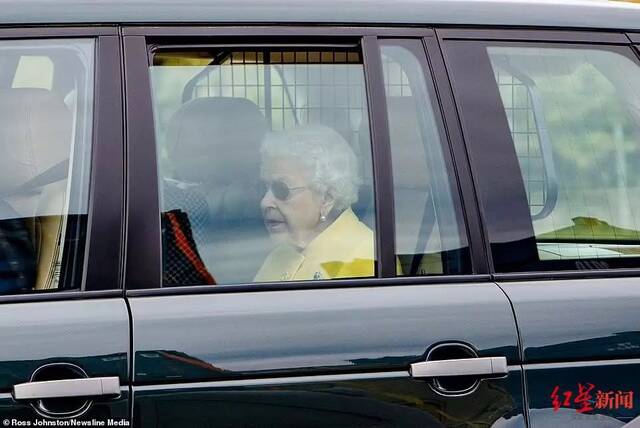 ↑7月21日，女王抵达巴尔莫勒尔
