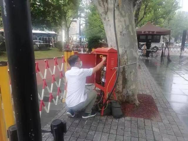 台风“梅花”横穿上海，为何没发红色预警？气象台回应！明天最高温重回30℃