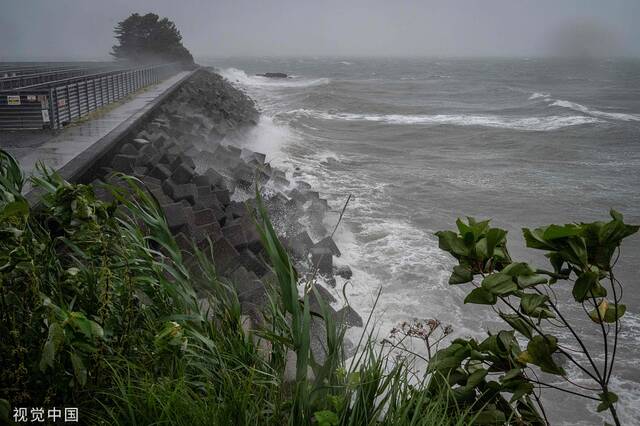 强台风“南玛都”已在日本九州岛指宿市沿海登陆