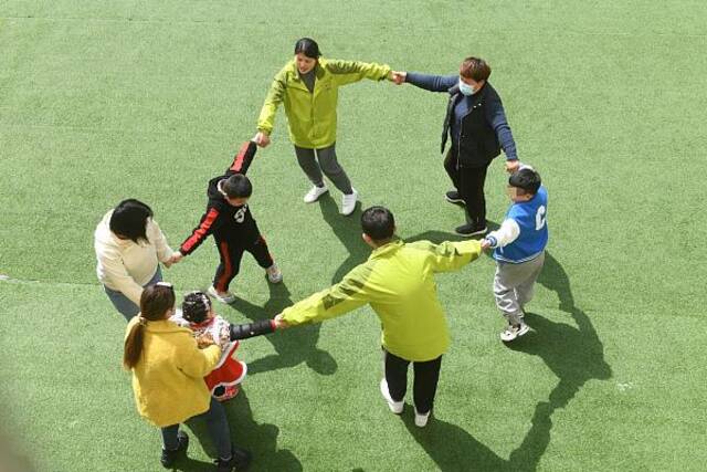 璁┾€滄槦鏄熺殑瀛╁瓙鈥濅笉鍐嶅鐙紒鍥藉鍗仴濮斿彂甯冩柊瑙勮寖