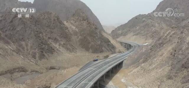 全国新开工高速公路和普通国省干线公路总里程约7400公里