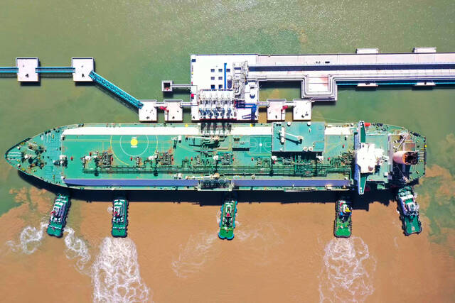 中国海油盐城“绿能港”开始接卸首船液化天然气