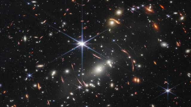 詹姆斯·韦伯太空望远镜迄今为止发现的最遥远球状星团或包含宇宙最古老恒星