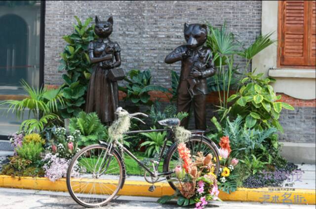 老上海物件脚踏车与雕塑名家的作品