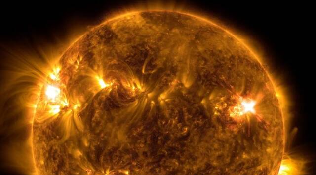 太阳释放出一个令人印象深刻的X1级太阳耀斑