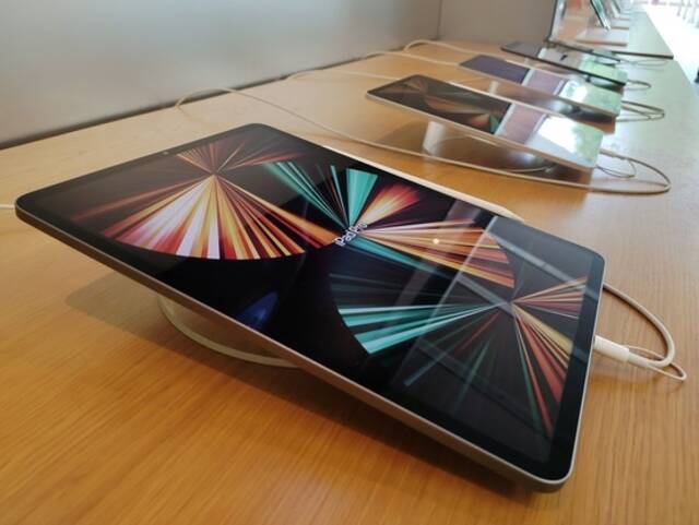 Apple Store里的iPad图源：时代财经