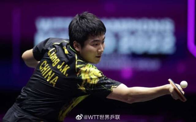 图为梁靖崑在比赛中。图片来源：WTT世界乒联官方微博