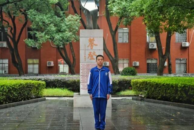 全国仅2位初中生！湖南14岁少年被清华大学丘成桐班录取