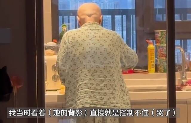 患癌妈妈去世前坚持为儿子做这件事，儿子看到这一幕，瞬间崩溃