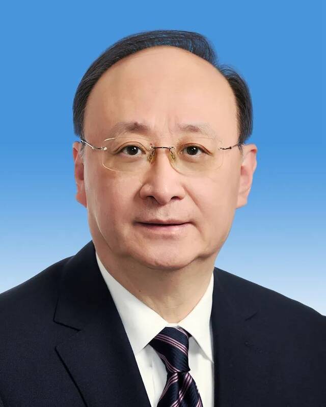 尹力同志像新华社发