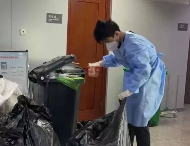 中央戏剧学院师生完成三轮全员核酸检测，结果全部为阴性