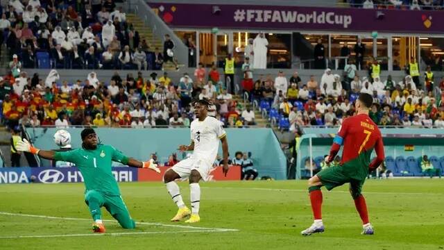 C罗连续5届世界杯破门菲利克斯莱奥建功 葡萄牙3-2加纳