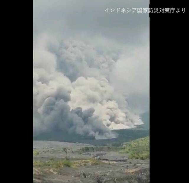 印尼塞梅鲁火山发生大规模喷发 或引发日本海啸