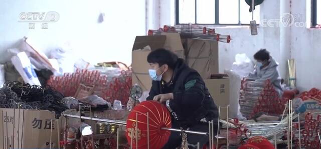 市场预期向好 节庆用品迎来返单高峰