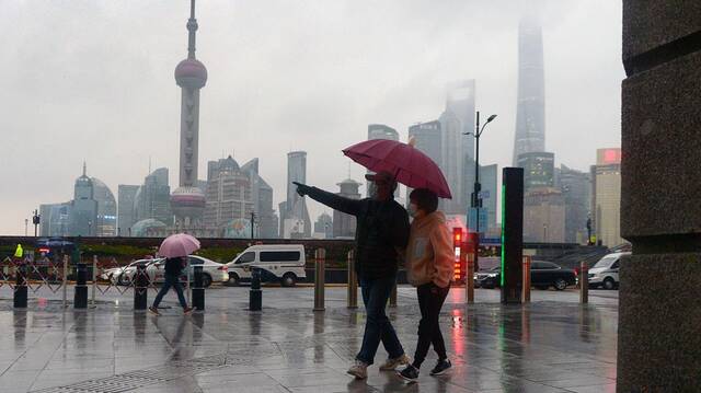 上海明天多云7-11℃，下周三起气温全面跌至个位数最低0℃