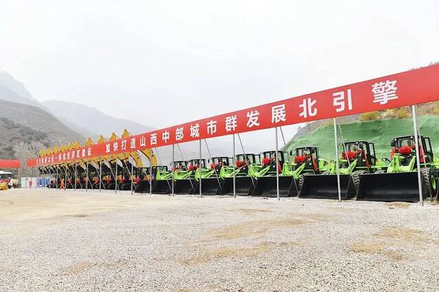 ▲10月1日，雄安新区至忻州高速铁路正式开工建设。范旭辉摄