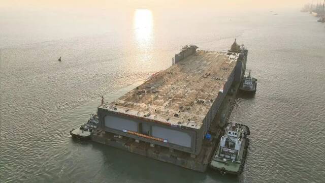 中国船舶承担的深中通道海底隧道沉管钢壳制造项目圆满收官