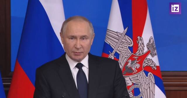 普京：俄罗斯将继续保持和完善“核三位一体”的战备状态