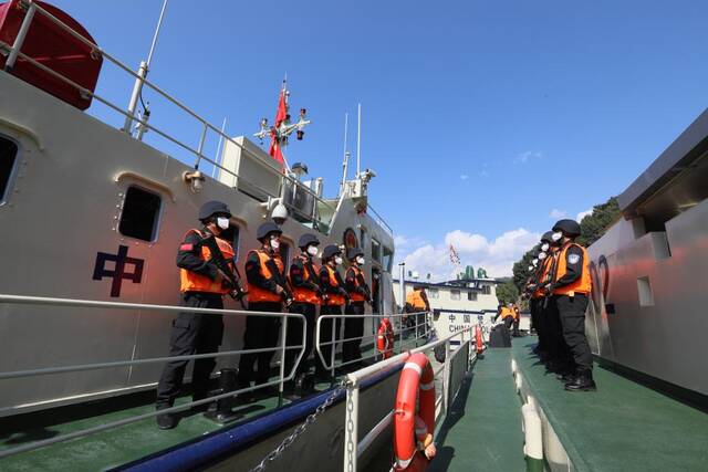 中方执法艇返回关累港，正在有序靠泊。（云南省公安厅供图）
