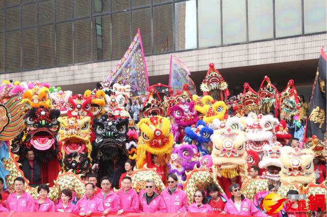 港媒：因疫情停办3年的“香港龙狮节”今日回归，场面十分热闹