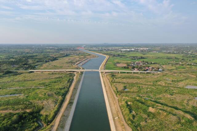 中国电建承建的国内在建规模最大水利工程试通水通航