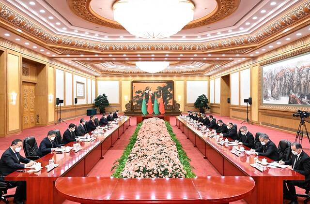 习近平同土库曼斯坦总统举行会谈