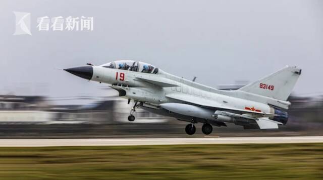 视频｜开训！东部战区海军航空兵开展新年度练兵