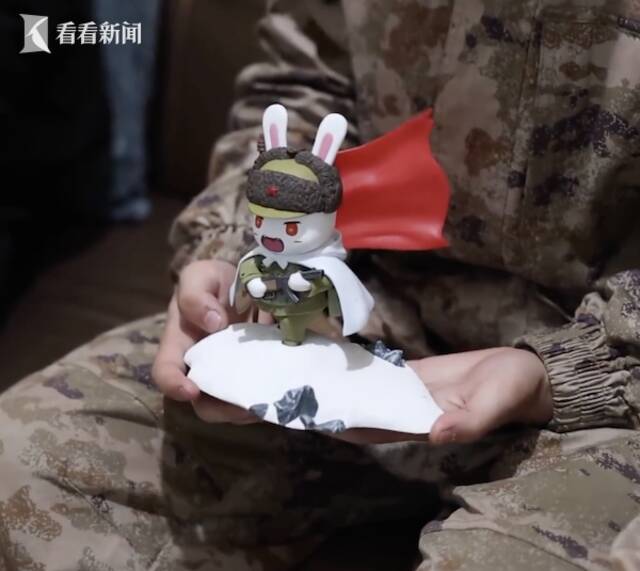 视频｜肖思远放心！爸妈带“兔子”去部队和弟弟团聚了