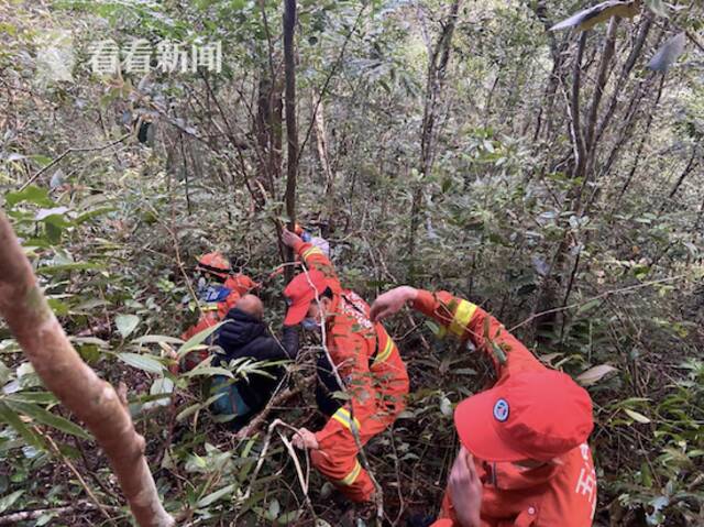 视频｜大年初一6名游客被困深山 多部门21小时紧急救援