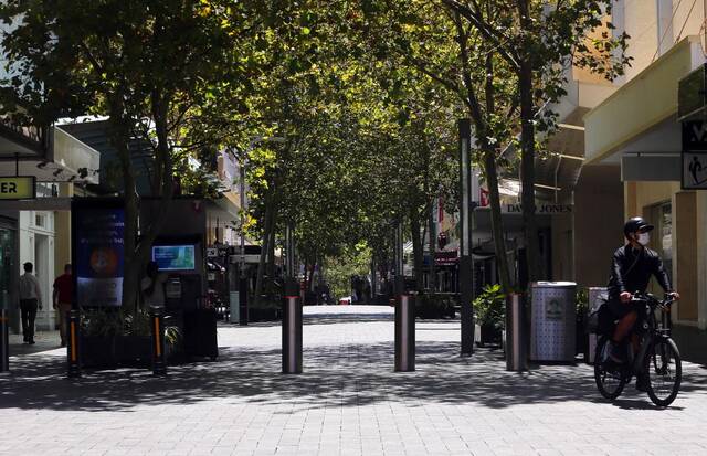 这是2021年2月1日在澳大利亚珀斯市中心一处步行街拍摄的场景。新华社发（周丹摄）