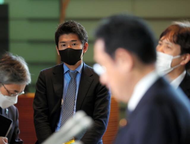 日本首相儿子，又摊上事了