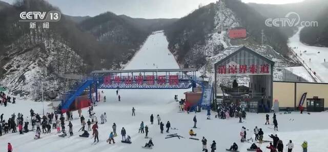 乡村振兴产业链从雪场再延伸 村民从村庄“滑”入雪场