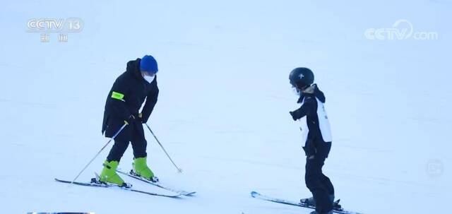 乡村振兴产业链从雪场再延伸 村民从村庄“滑”入雪场