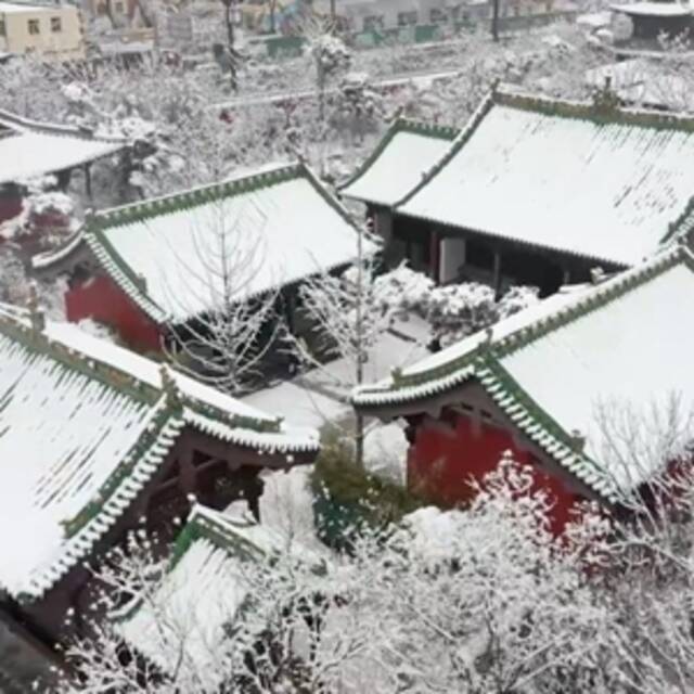 山西太原：春雪如画 古韵风雅